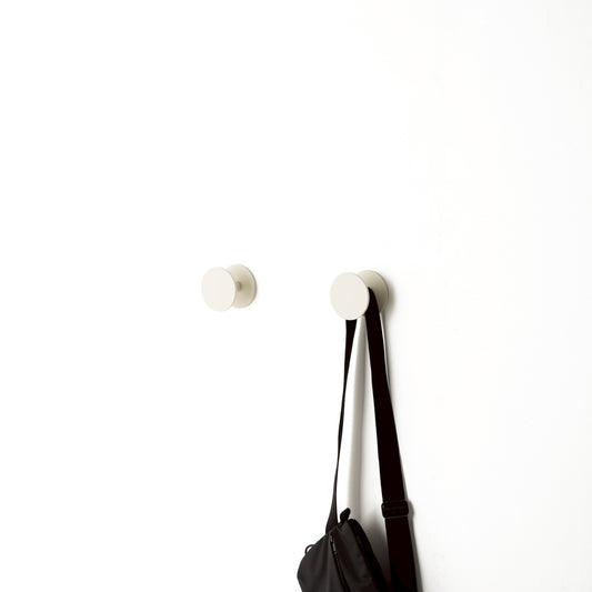 Nicholai Wiig-Hansen - Pipeline - hook - set of 2 pieces - pearl white